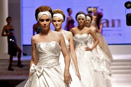 中國廣州婚博會上的國際婚紗禮服時尚發(fā)布會 中國廣州婚博會上的國際婚紗禮服時尚發(fā)布會